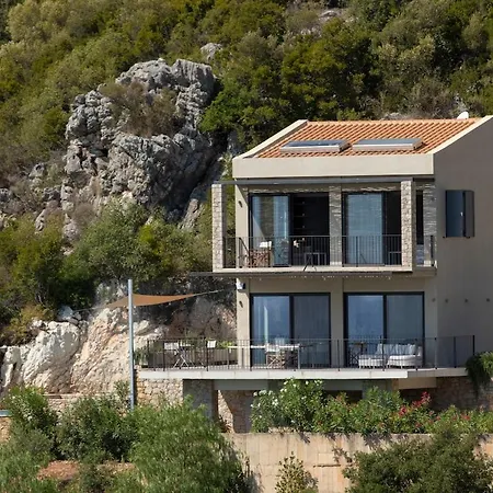 Kalamos -elegant With Direct Sea Access Βίλα